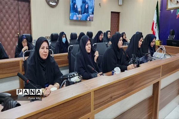 تجلیل از مدیران مدارس تشکیلاتی ناحیه یک اهواز