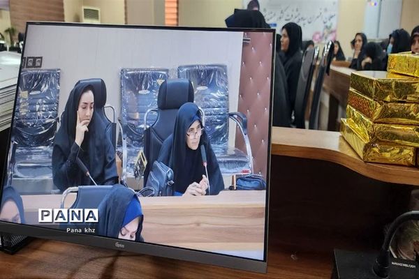 تجلیل از مدیران مدارس تشکیلاتی ناحیه یک اهواز