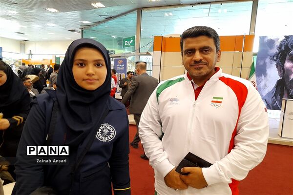 حضور ۱۲۰ دانش‌آموز یاریگر زندگی از مدارس ملارد در نمایشگاه یاریگران زندگی تهران