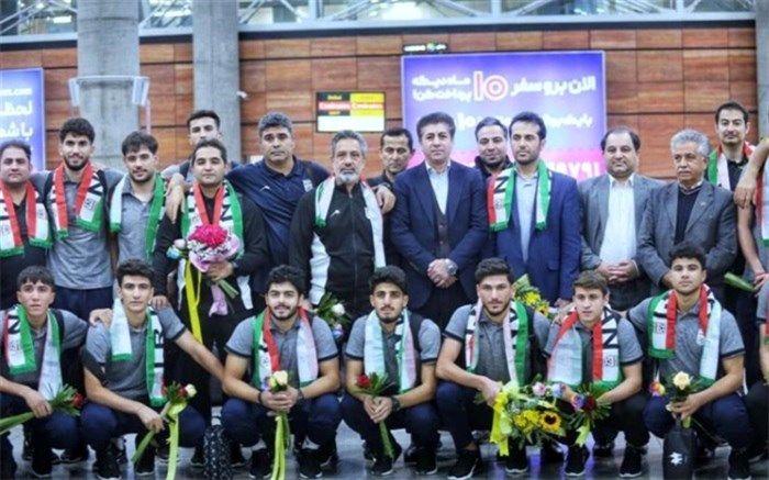 حسین عبدی در دبی ماند