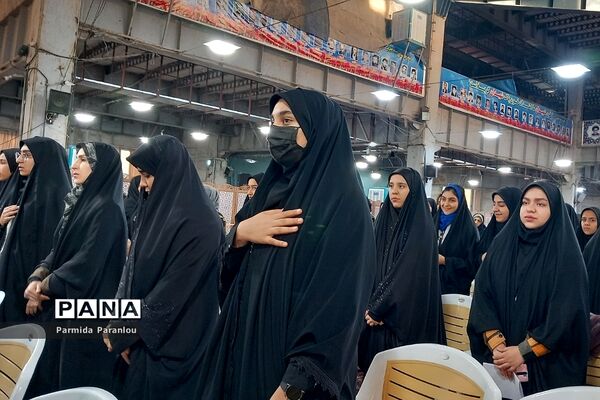 اعزام دانش‌آموزان دختر شهرستان ‌بهارستان به اردوی معنوی راهیان‌نور