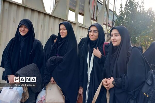 اعزام دانش‌آموزان دختر شهرستان ‌بهارستان به اردوی معنوی راهیان‌نور