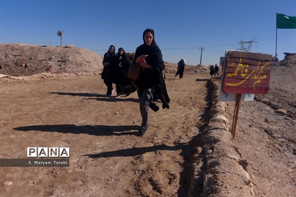 حضور دسته‌جمعی نومعلمان فارس در محضر اساتید ایثار و شهادت