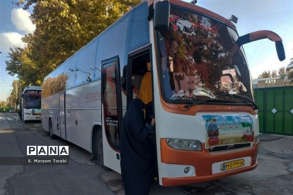 اردوی راهیان پیشرفت و بازدید نومعلمان استان فارس از شرکت پالایش نفت آبادان