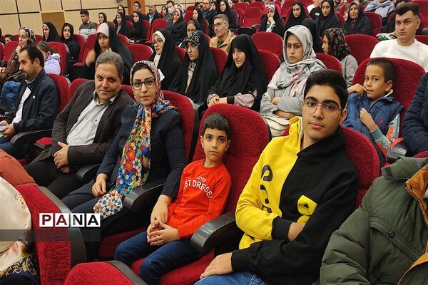 آیین تجلیل از برگزیدگان کنکور سال۱۴۰۲ در رباط‌کریم