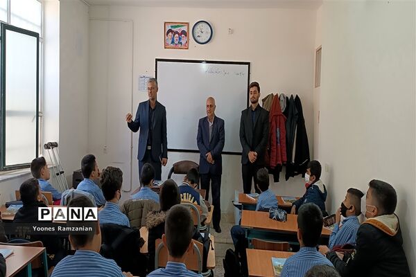 مراسم عزاداری به‌مناسبت شهادت حضرت فاطمه (س) در آموزشگاه نمونه دولتی مرتضوی