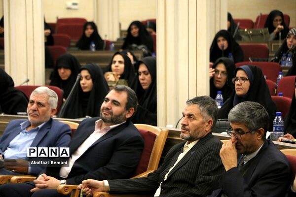 همایش سرگروه‌های علمی آموزشی مقطع ابتدایی استان قم-1