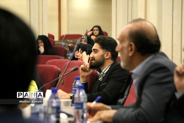 همایش سرگروه های علمی آموزشی مقطع ابتدایی استان قم-2