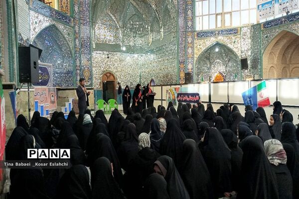 جلسه توانمندسازی پویندگان و پیشگامان مدارس ساوه