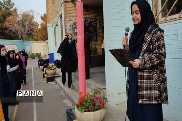 اجرای طرح کتاب مهربانی و کمک به دانش‌آموزان کم برخوردار