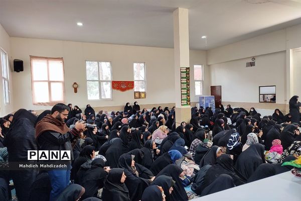 برگزاری دومین کارگاه آموزشی جمعه‌های مهدوی در ناحیه ۶ مشهد مقدس