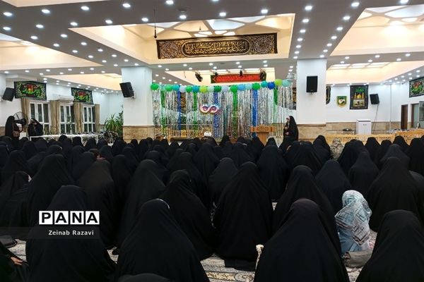 برگزاری جشن یک سالگی دوره بینهایت در استان قم