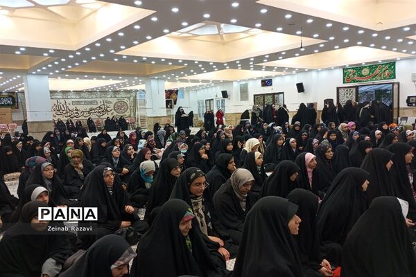 برگزاری جشن یک سالگی دوره بینهایت در استان قم