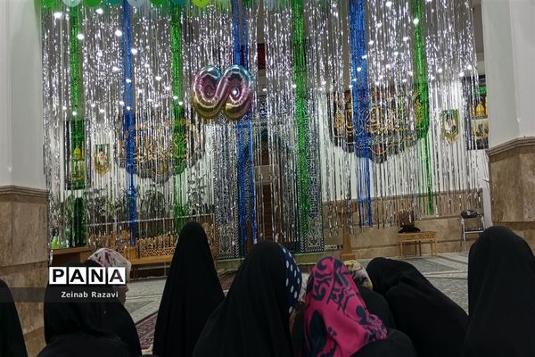 برگزاری جشن یک سالگی دوره بینهایت در استان قم