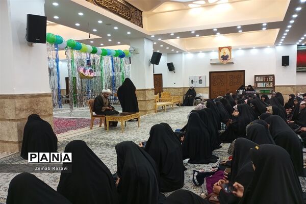 برگزاری جشن یک سالگی دوره بینهایت در استان قم