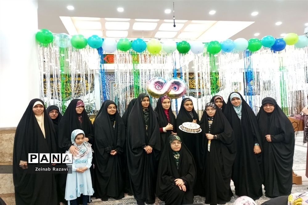 برگزاری جشن یک سالگی دوره بینهایت در استان قم