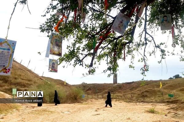 حضور دختران دانش‌آموز رودهن در اردوی راهیان نور