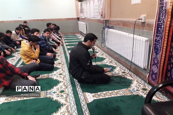 برگزاری هیئت مذهبی دبیرستان نمونه دولتی مبین ناحیه 3