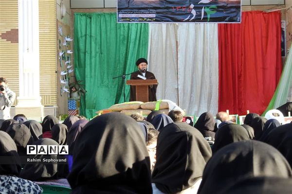 مراسم گرامیداشت ۴ آذر روز مقاومت مردم اندیمشک در هنرستان نرجس خاتون