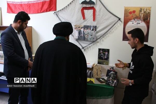 تجهیز و راه‌اندازی کتابخانه تخصصی دبیرستان ابن‌سینا رودهن