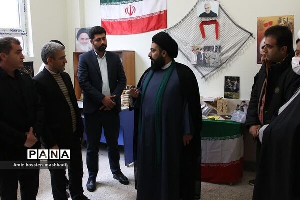 تجهیز و راه‌اندازی کتابخانه تخصصی دبیرستان ابن‌سینا رودهن