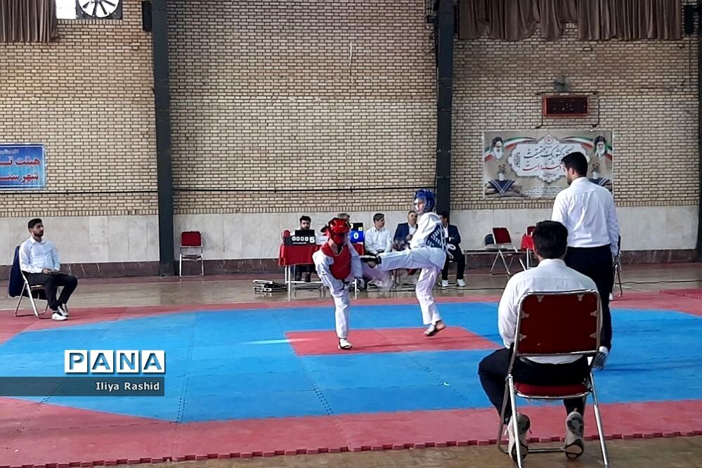برگزاری مسابقات تکواندو در شهرستان قرچک