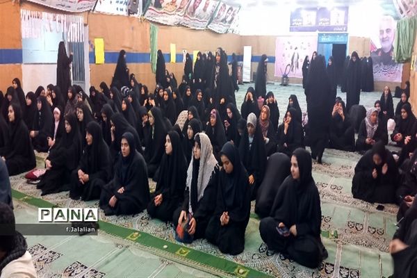 اردوی راهیان نور دانش‌آموزان ناحیه یک قم