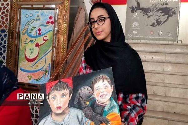 نمایشگاه هنرهای تجسمی در راستای حمایت از کودکان غزه در پاکدشت