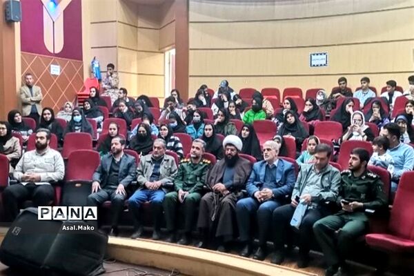 نمایشگاه هنرهای تجسمی در راستای حمایت از کودکان غزه در پاکدشت