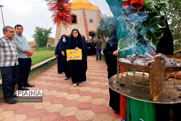 اعزام کاروان راهیان‌نور دانش‌آموزی ازمنطقه شبانکاره  به مناطق عملیاتی جنوب کشور