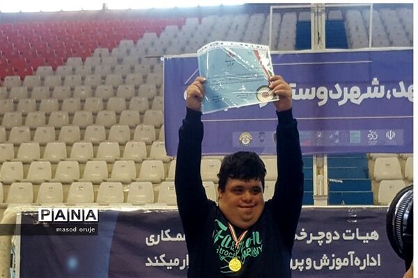 مسابقات دوچرخه سواری دانش‌آموزان بانیاز ویژه ذهنی