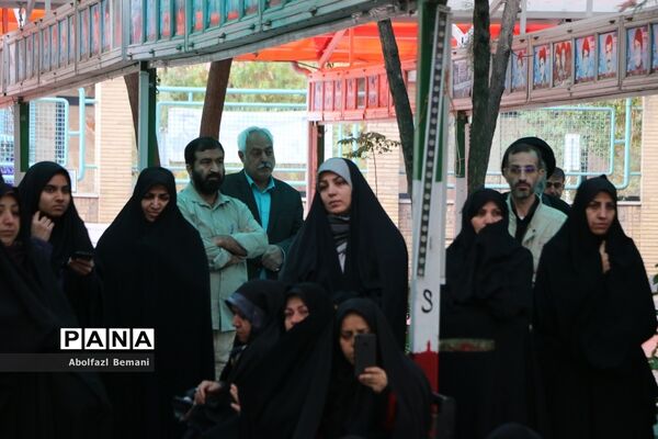 اعزام سومین گروه از دانش‌آموزان ناحیه یک قم به اردوی راهیان نور