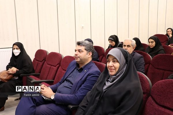 برگزاری کارگاه توجیهی  برنامه کشوری فراگیر پرورشی  در رودهن با حضور معاون پرورشی اداره کل آموزش و پرورش  شهرستان‌های تهران