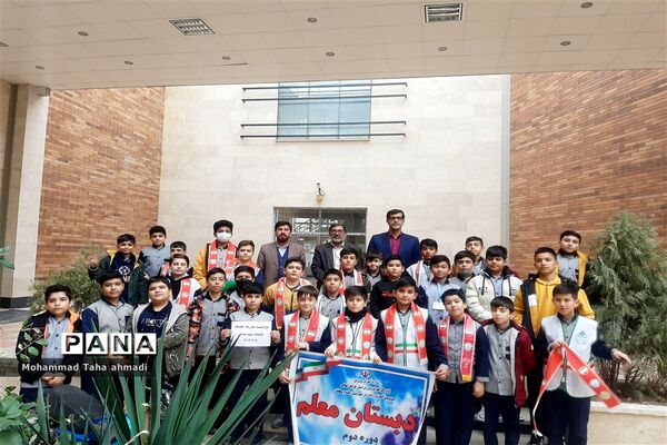 غبارروبی مزار شهدای  گمنام و بازدید از کتابخانه عمومی شهید بهشتی  آشخانه