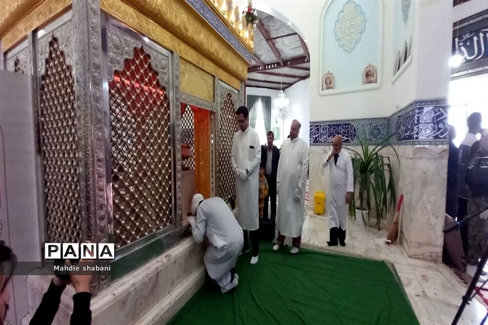 مراسم عطر افشانی و غبارروبی آستان مقدس امامزاده سیدمحمد(ع)کاشمر