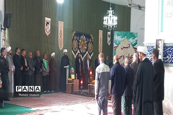مراسم عطر افشانی و غبارروبی آستان مقدس امامزاده سیدمحمد(ع)کاشمر