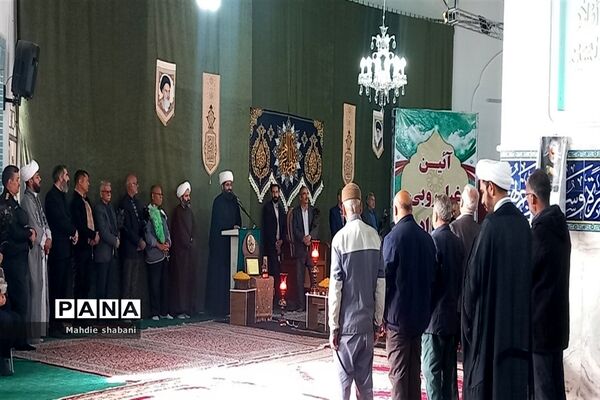 مراسم عطر افشانی و غبارروبی آستان مقدس امامزاده سیدمحمد(ع)کاشمر