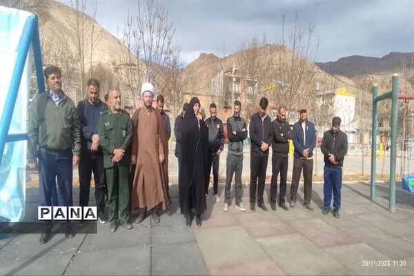 همایش پیاده‌روی خانوادگی به‌مناسبت هفته بسیج در بلده