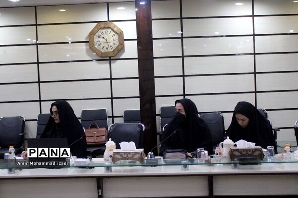 جلسه شورای برنامه‌ریزی و نظارت کودکستان های استان بوشهر