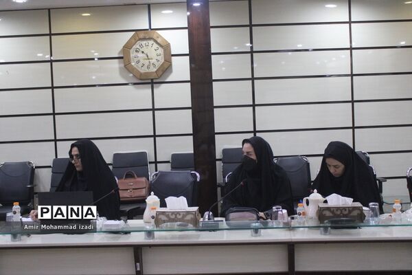 جلسه شورای برنامه‌ریزی و نظارت کودکستان های استان بوشهر