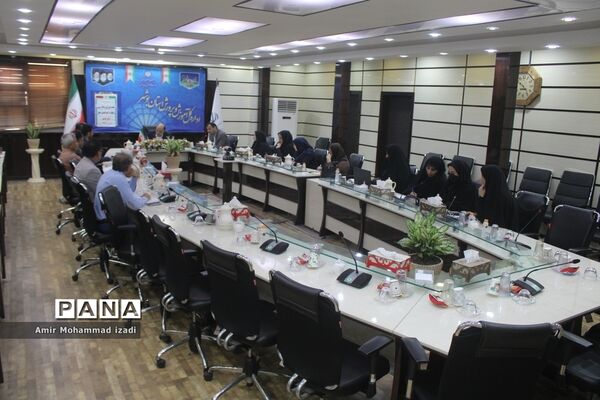 جلسه شورای برنامه‌ریزی و نظارت کودکستان های استان بوشهر