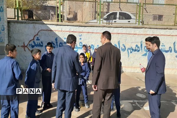 بازدید مدیر آموزش‌و‌پرورش شهرستان کلات از مدارس روستای مرزی سنگ دیوار و روستای قاباخ