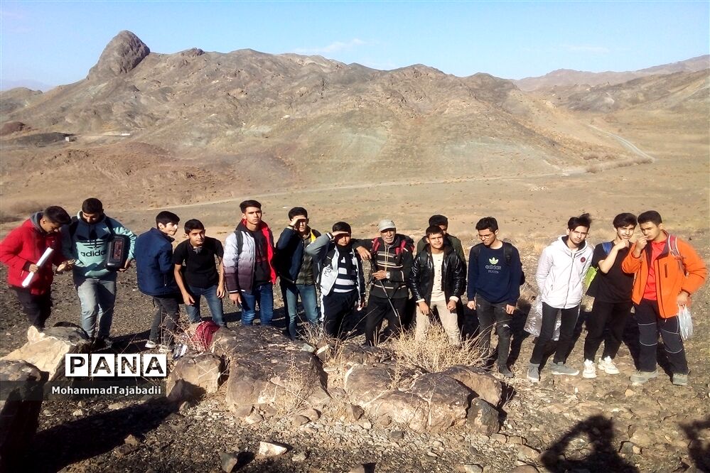 ‌کوه‌پیمایی هنرجویان هنرستان شهید‌دیواندری سبزوار