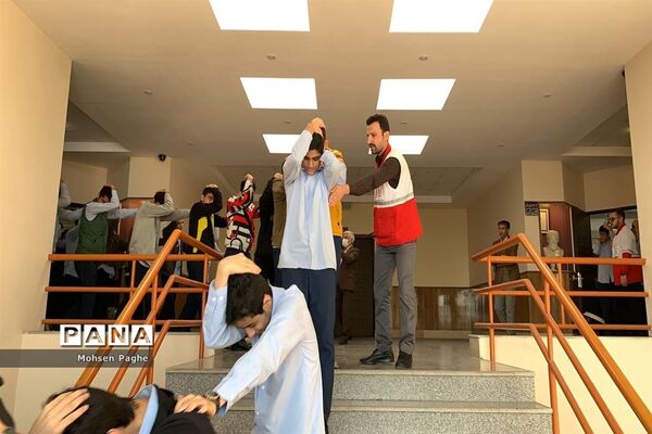 مانور زلزله در شهرستان گرگان