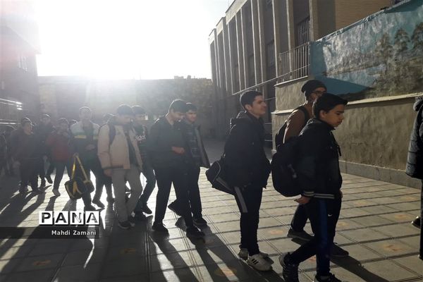 اردوی تفریحی دبیرستان نمونه‌دولتی مبین ناحیه 3