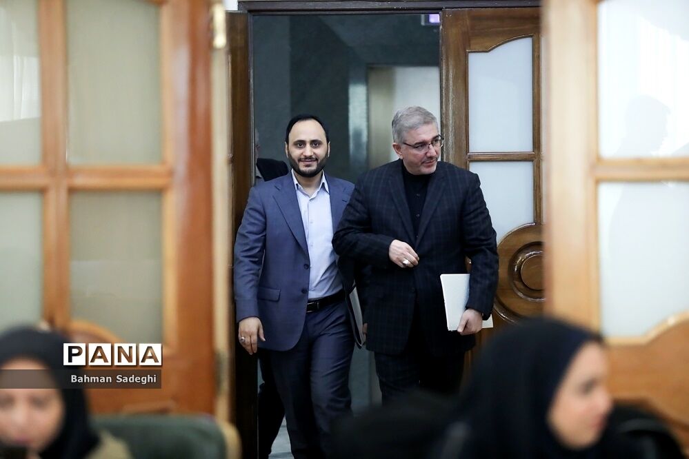 نشست خبری مشترک سخنگوی دولت و رئیس سازمان برنامه و بودجه