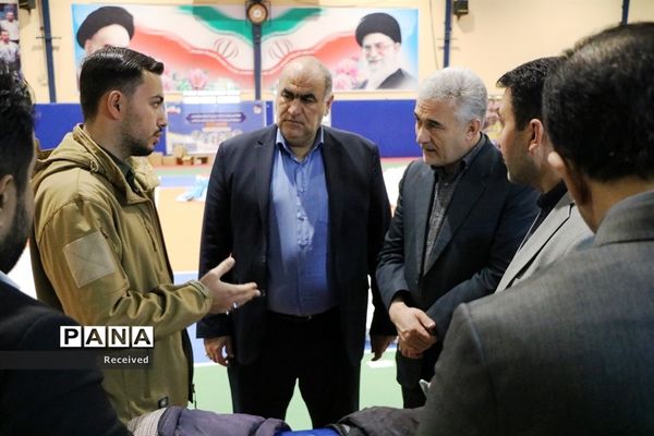 جشن لبخند دانش‌آموزان با جهاد توزیع نوشت افزار در آذربایجان غربی