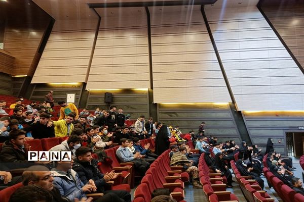 آیین اختتامیه هفته فرهنگی شهرستان قدس در سالن فرهنگ و هنر شهرداری شهرستان قدس