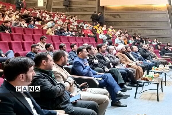 آیین اختتامیه هفته فرهنگی شهرستان قدس در سالن فرهنگ و هنر شهرداری شهرستان قدس