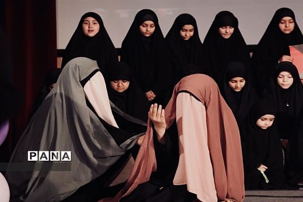 همایش تکریم خدمت